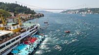 KITALARARASI YÜZME YARIŞI - Osmangazili Yüzücü Boğazda Kulaç Attı