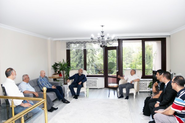 YALÇIN TOPÇU: “BU YÖNETİMİN ‘HOLOKOST’ MİMARLARINDAN HİÇBİR FARKI YOKTUR”