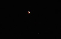 Çıplak Gözle İzlenen Ay Tutulması Kırşehir'de De İlgiyle İzlendi