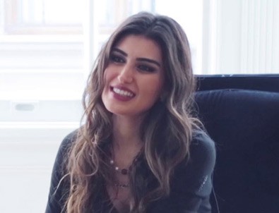 İdil Fırat'tan takipçisine tepki