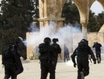 SES BOMBASI - İsrail polisinden Mescid-İ Aksa'ya saldırı