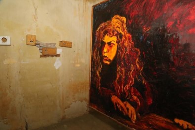 Kıbrıs, İranlı Ve İngiliz Sanatçıların Çalışmaları Sergilendi