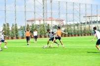 EMMANUEL ADEBAYOR - Medipol Başakşehir Çalışmalarına Devam Ediyor