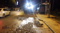 MEHMET ÇAĞLAR - İzmit Belediyesi'nden Sel Mağduru Mahallelere Anında Müdahale