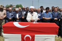 AHMET ARSLAN - PKK'lı Teröristlerce Şehit Edilen Nurettin Karadeniz Gözyaşları Arasında Toprağa Verildi