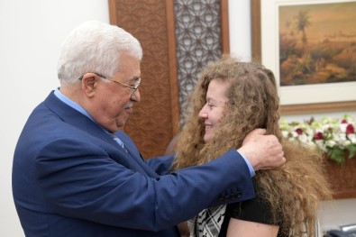Serbest Kalan Filistin'in Cesur Kızı Tamimi, Mahmud Abbas İle Görüştü