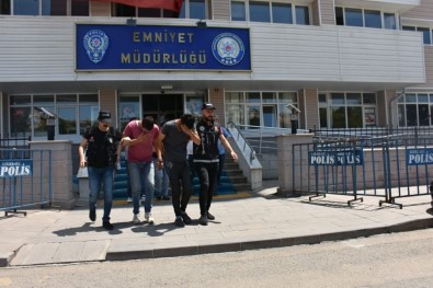 Ankara'dan Kırıkkale'ye Eroin Getirirken Yakalandılar