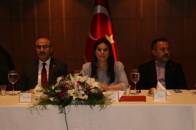 Bakan Sarıeroğlu, Kongre Öncesi Adana Demirspor'un Sorunlarını Dinledi