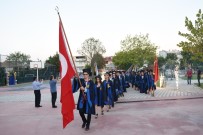 BALıKESIR ÜNIVERSITESI - Başkan Yılmaz, FEKAL'in Mezuniyet Törenine Katıldı