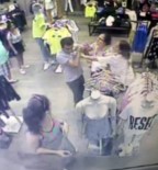 BILIRKIŞI - Elini Kolunu Sallayarak Yürüyen Sanığa Hakimin Cevabı Açıklaması 'Bir Pala Bıyıklıya Denk Gelseydi De Görseydin Gününü'