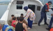 KAÇAK GÖÇMEN - Kuşadası'nda 12'Si Çocuk 26 Kaçak Göçmen Yakalandı