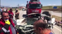 Sivas'ta İki Otomobil Çarpıştı Açıklaması 4 Ölü, 4 Yaralı Haberi