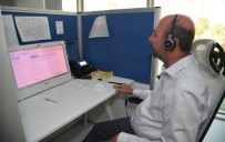 NÜFUS ORANI - Başkan Pekyatırmacı, Çağrı Merkezinde Telefonları Yanıtladı