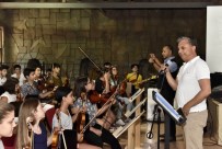 SAKSAFON - Başkan Uysal, Genç Müzisyenlerle