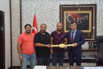 KIRKPINAR GÜREŞLERİ - Başpehlivan Okulu'dan, Emniyet Müdürü Ulucan'a Ziyaret
