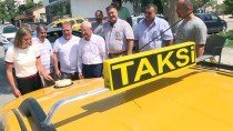 VOLEYBOL FEDERASYONU - Dünya İkinciliği Yaşayan Milli Voleybolcuya Taksi Durağında Sürpriz