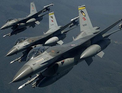 Irak'ın kuzeyinde 10 terörist etkisiz hale getirildi