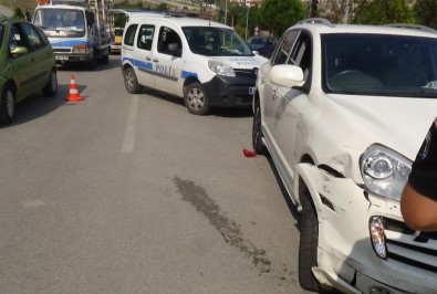 Karabük'te İki Otomobil Çarpıştı Açıklaması 8 Yaralı
