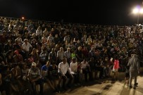 ERDAL ÖZYAĞCILAR - Biga'da 'Aile Arasında' İle Sinema Günleri Başladı