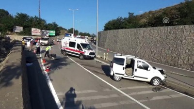 Otomobil İstinat Duvarına Çarptı Açıklaması 1 Ölü, 1 Yaralı