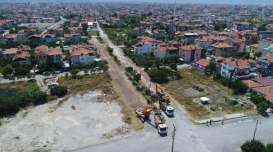 Pamukkale'nin En Çok Sokağı Olan Mahallesinde Üst Yapı Çalışmaları Sürüyor
