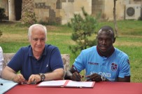 TRANSFER DÖNEMİ - Zargo Toure İmzayı Attı