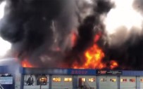 YANGıN YERI - İstanbul Hadımköy’de fabrika yangını!