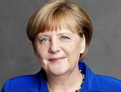Merkel'den Türkiye'ye övgü