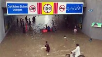 LAHOR - Pakistan'da Şiddetli Yağışlardan 9 Kişi Hayatını Kaybetti