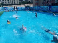 ÜMRANİYE BELEDİYESİ - Ümraniye'de Yüzme Bilmeyen Çocuk Kalmayacak