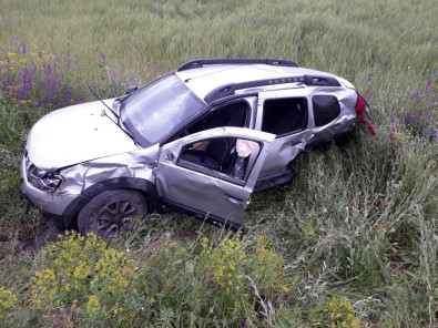 Erzincan'da Trafik Kazası Açıklaması 5 Yaralı