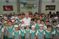 HÜSEYIN YARALı - Saruhanlı Belediyesinden Bin Öğrenciye Spor Eğitimi