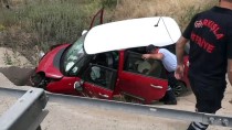 Sivas'ta Otomobil Menfeze Düştü Açıklaması 5 Yaralı Haberi