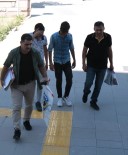 İNTERNET KAFE - Elini Kırılan Cam Kesince Kan Örneğinden Tespit Edilerek Yakalandı