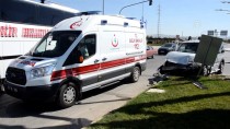 MEHMET SAĞLAM - Karaman'da Trafik Kazası Açıklaması 2 Yaralı
