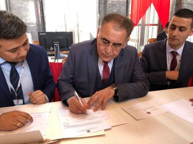 AK Parti Nevşehir Milletvekilleri TBMM'ne Kayıtlarını Yaptırdı