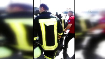 Denizli'de Hafif Ticari Araç İle Otomobil Çarpıştı Açıklaması 9 Yaralı