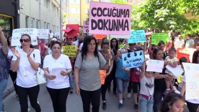 Eskişehir'de, Çocuk İstismarına Yönelik Tepki Yürüyüşü