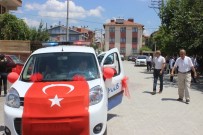 GAZİLER DERNEĞİ - Polis Aracı Şehit Kardeşine Sünnet Arabası Oldu