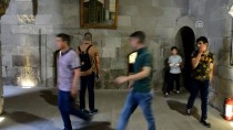 MITOLOJI - Selçuklu Mimarisinin Eşsiz Örneğine Ziyaretçi Akını