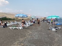 VAN GÖLÜ - Ahlat'ın İlk Aile Plajı Açıldı