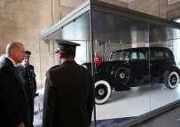LİNCOLN - Atatürk'ün Restore Edilen Otomobilini İnceledi