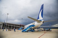 UÇAK TRAFİĞİ - Bingöl'de Bir Ayda 18 Bin Yolcu Uçtu