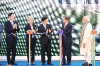 NARENDRA MODI - Dünyanın En Büyük Telefon Fabrikası Hindistan'da Açıldı
