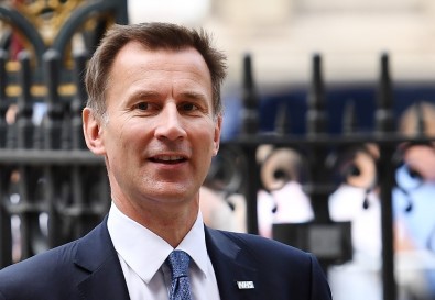 İngiltere'nin Yeni Dışişleri Bakanı Jeremy Hunt Oldu