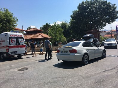 Milas'ta Trafik Kazası Açıklaması 3 Yaralı
