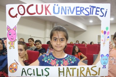 Van'da 'Çocuk Üniversitesi' Açılışı