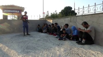 Çanakkale'de 35 Düzensiz Göçmen Yakalandı