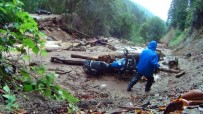 AYDER YAYLASI - Selden Son Anda Kurtulan Motosikletçiler O Anları Anlattı