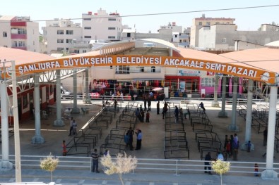 Akçakale'de Semt Pazarı Esnafı Yeni Yerinde İş Başı Yaptı